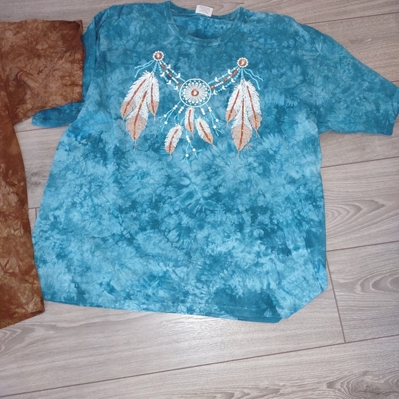 VINTAGE 80s native art shirts x 2 - Picture 2 of 7